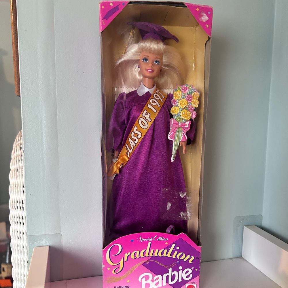 1997 Special Edition Graduation Barbie doll